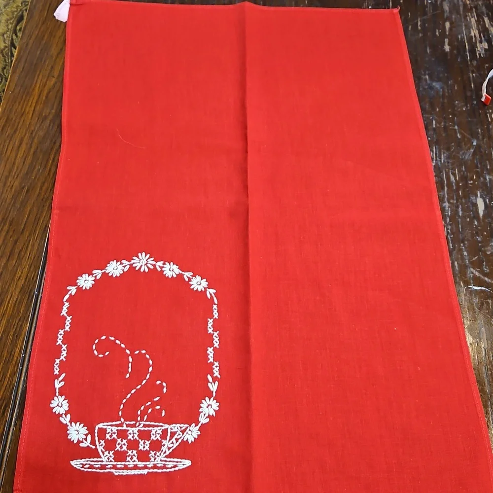 RED WHITE TEACUP HAND EMBROIDERED VINTAGE TEA‎ TOWELS SET 2